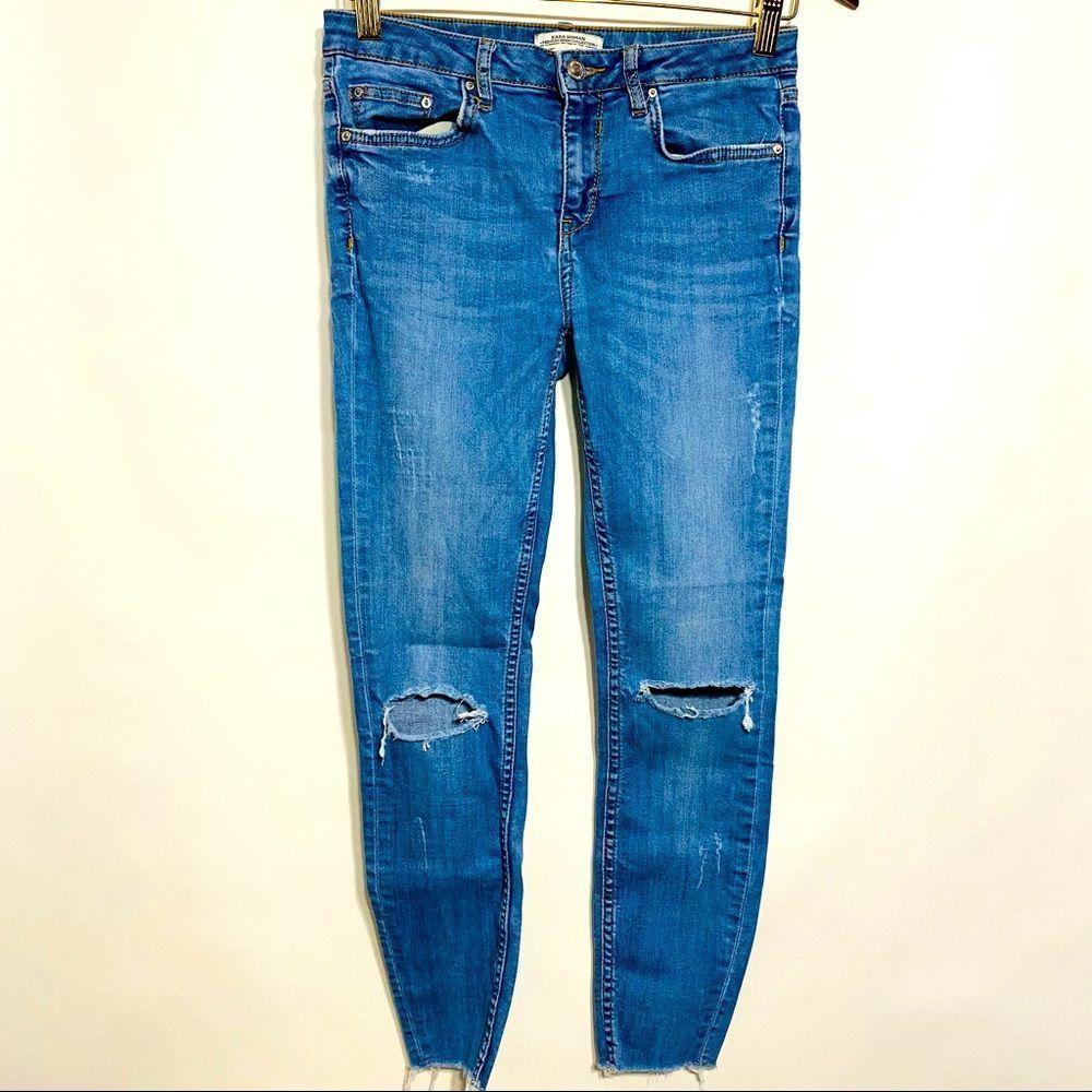 Zara Women's Skinny Jeans in Medium Blue with Knee Rips
